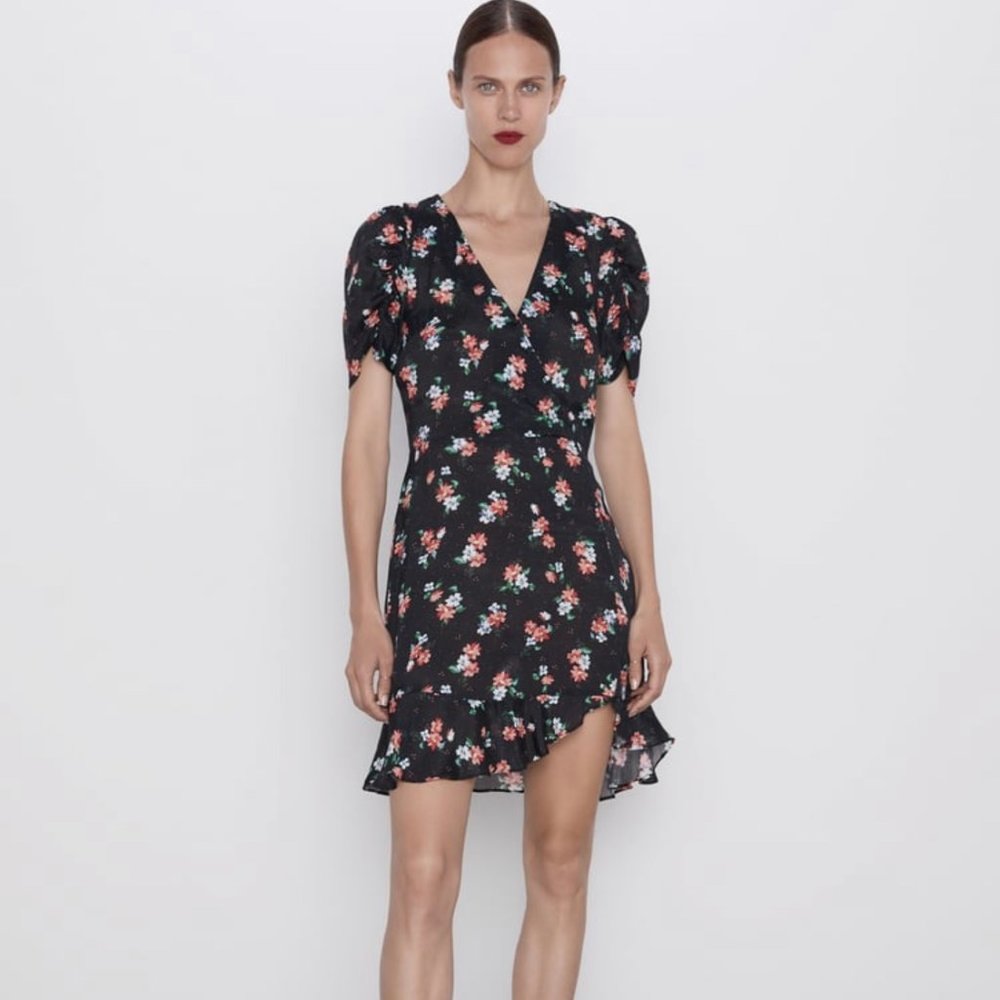 ❌SOLD❌ ZARA NWT FLORAL RUFFLED PRINT MINI DRESS - Picture 5 of 9